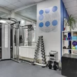 Занятия йогой, фитнесом в спортзале SkFitness Москва