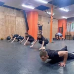 Занятия йогой, фитнесом в спортзале Smart Up Владивосток