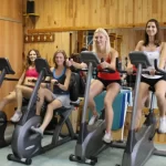 Занятия йогой, фитнесом в спортзале Smfit Смоленск