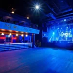 Занятия йогой, фитнесом в спортзале Sobaki Club Москва