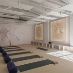 Занятия йогой, фитнесом в спортзале Soham Yoga Санкт-Петербург