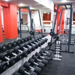 Занятия йогой, фитнесом в спортзале Сотвори себя Бийск