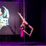 Занятия йогой, фитнесом в спортзале Soul Pole студия танцев и акробатики на пилоне Симферополь