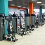 Занятия йогой, фитнесом в спортзале Спарта Богданович