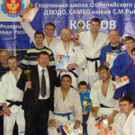 Занятия йогой, фитнесом в спортзале Специализированная детско-юношеская спортивная школа олимпийского резерва по дзюдо Красноярск
