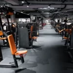 Занятия йогой, фитнесом в спортзале Spirit. Fitness Москва