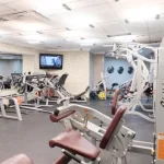 Занятия йогой, фитнесом в спортзале Sport Space Сургут