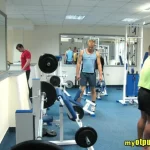 Занятия йогой, фитнесом в спортзале СпортАтлант Симферополь