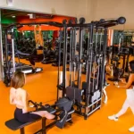 Занятия йогой, фитнесом в спортзале Спортавит Астрахань