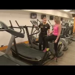 Занятия йогой, фитнесом в спортзале SportExpert Бийск