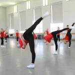Занятия йогой, фитнесом в спортзале Спортивная аэробика Москва