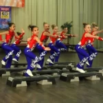 Занятия йогой, фитнесом в спортзале Спортивно-танцевальная студия Плюс Волгоград