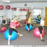 Занятия йогой, фитнесом в спортзале Спортивный клуб Фаворит Бийск