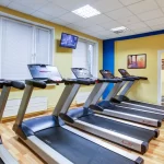 Занятия йогой, фитнесом в спортзале Спортивный клуб Феникс Москва