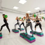 Занятия йогой, фитнесом в спортзале Спортивный зал LeVeL Геленджик
