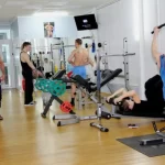 Занятия йогой, фитнесом в спортзале СпортХаус Казань