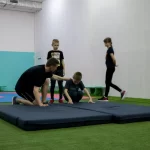 Занятия йогой, фитнесом в спортзале Спортклубы.ру Санкт-Петербург
