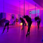 Занятия йогой, фитнесом в спортзале SportLab Петергоф