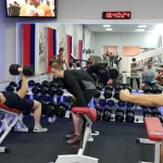 Занятия йогой, фитнесом в спортзале СпортЛэнд Алдан