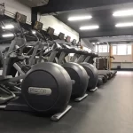 Занятия йогой, фитнесом в спортзале SportZona Нижний Новгород