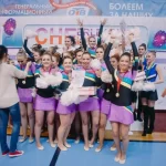 Занятия йогой, фитнесом в спортзале Star Light, школа черлидинга Челябинск