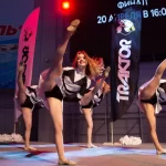 Занятия йогой, фитнесом в спортзале Star Light, школа черлидинга Челябинск