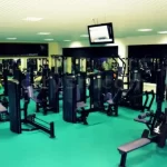 Занятия йогой, фитнесом в спортзале Status Gym Новороссийск