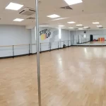 Занятия йогой, фитнесом в спортзале Step Up dance studio Саратов