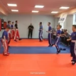 Занятия йогой, фитнесом в спортзале Стик школа кикбоксинга Барнаул