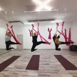 Занятия йогой, фитнесом в спортзале Stretching by Holy. Ola Владивосток