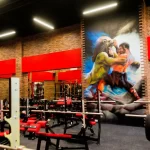 Занятия йогой, фитнесом в спортзале Strong Fitness Hall Нижневартовск