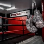 Занятия йогой, фитнесом в спортзале StrongFish Crossfit Санкт-Петербург