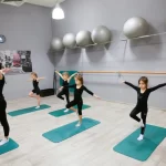 Занятия йогой, фитнесом в спортзале Студия гимнастики Эстетика Красногорск