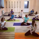 Занятия йогой, фитнесом в спортзале Студия йоги Ваджра Ростов-на-Дону
