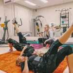 Занятия йогой, фитнесом в спортзале Студия коррекции фигуры Цель Ковров