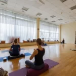 Занятия йогой, фитнесом в спортзале Студия персональных занятий йогой Москва