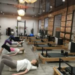 Занятия йогой, фитнесом в спортзале Студия пилатеса Motion Pilates Studio Тольятти