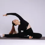 Занятия йогой, фитнесом в спортзале Студия растяжки Flexyton Краснодар