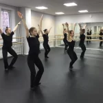 Занятия йогой, фитнесом в спортзале Студия современной хореографии Красноярск
