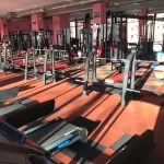 Занятия йогой, фитнесом в спортзале Sun Gym big power Москва