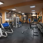 Занятия йогой, фитнесом в спортзале Sunny Gym Москва
