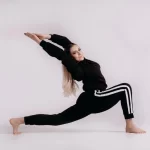 Занятия йогой, фитнесом в спортзале Superstretching Мурманск