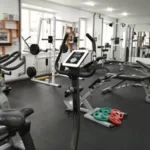 Занятия йогой, фитнесом в спортзале SV Dance Ялуторовск