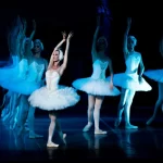 Занятия йогой, фитнесом в спортзале Swan Lake Москва