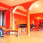 Занятия йогой, фитнесом в спортзале Synergy Gym Москва