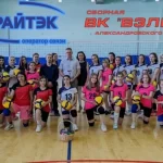 Занятия йогой, фитнесом в спортзале Тактика ВК Взлет Москва