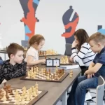 Занятия йогой, фитнесом в спортзале Тактикум умные шахматы Новосибирск