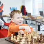 Занятия йогой, фитнесом в спортзале Тактикум умные шахматы Новосибирск