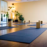 Занятия йогой, фитнесом в спортзале Tapas Yoga Челябинск