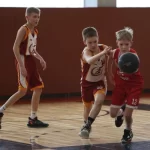 Занятия йогой, фитнесом в спортзале TeenBasket Москва